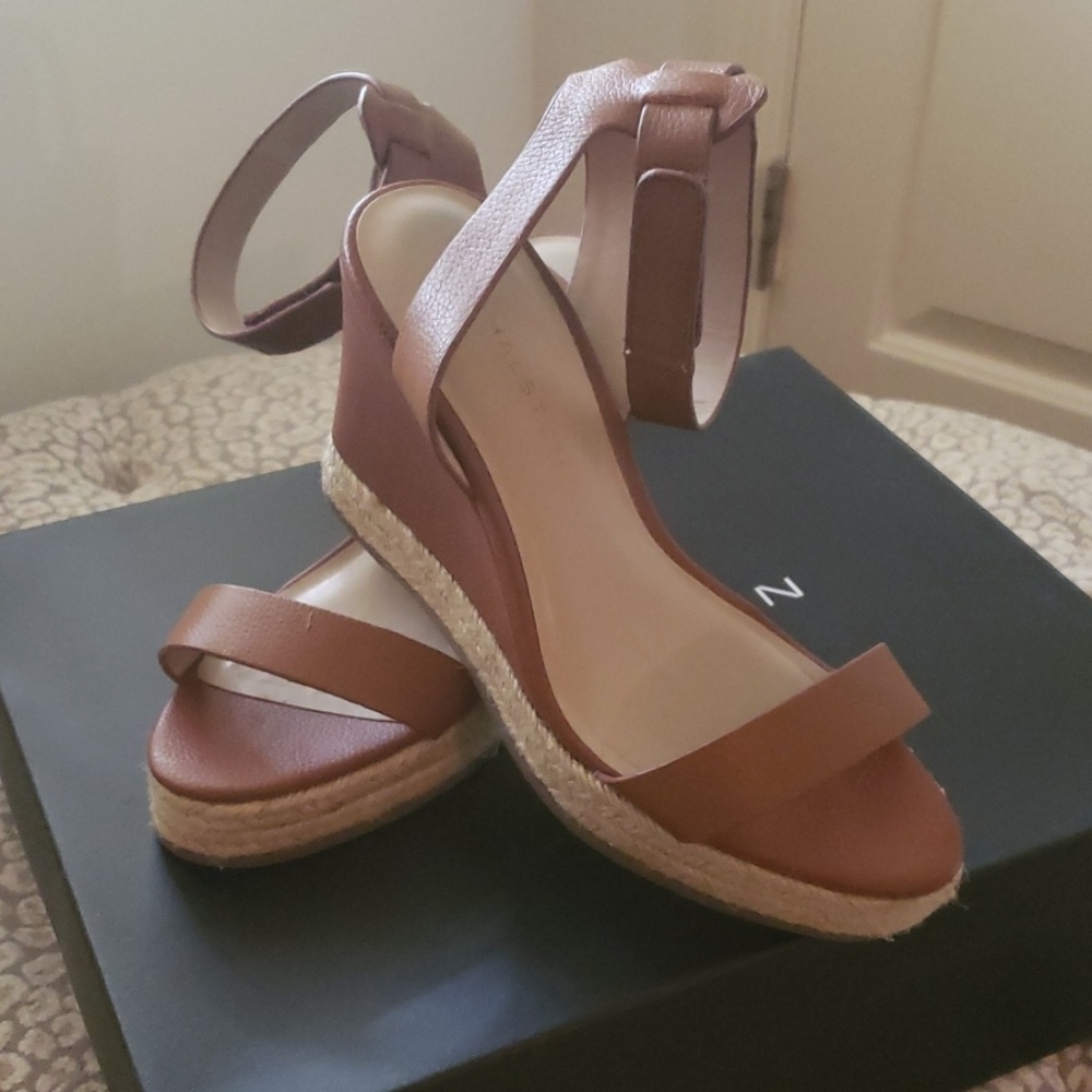 H by Halston Cognac colored wedges
